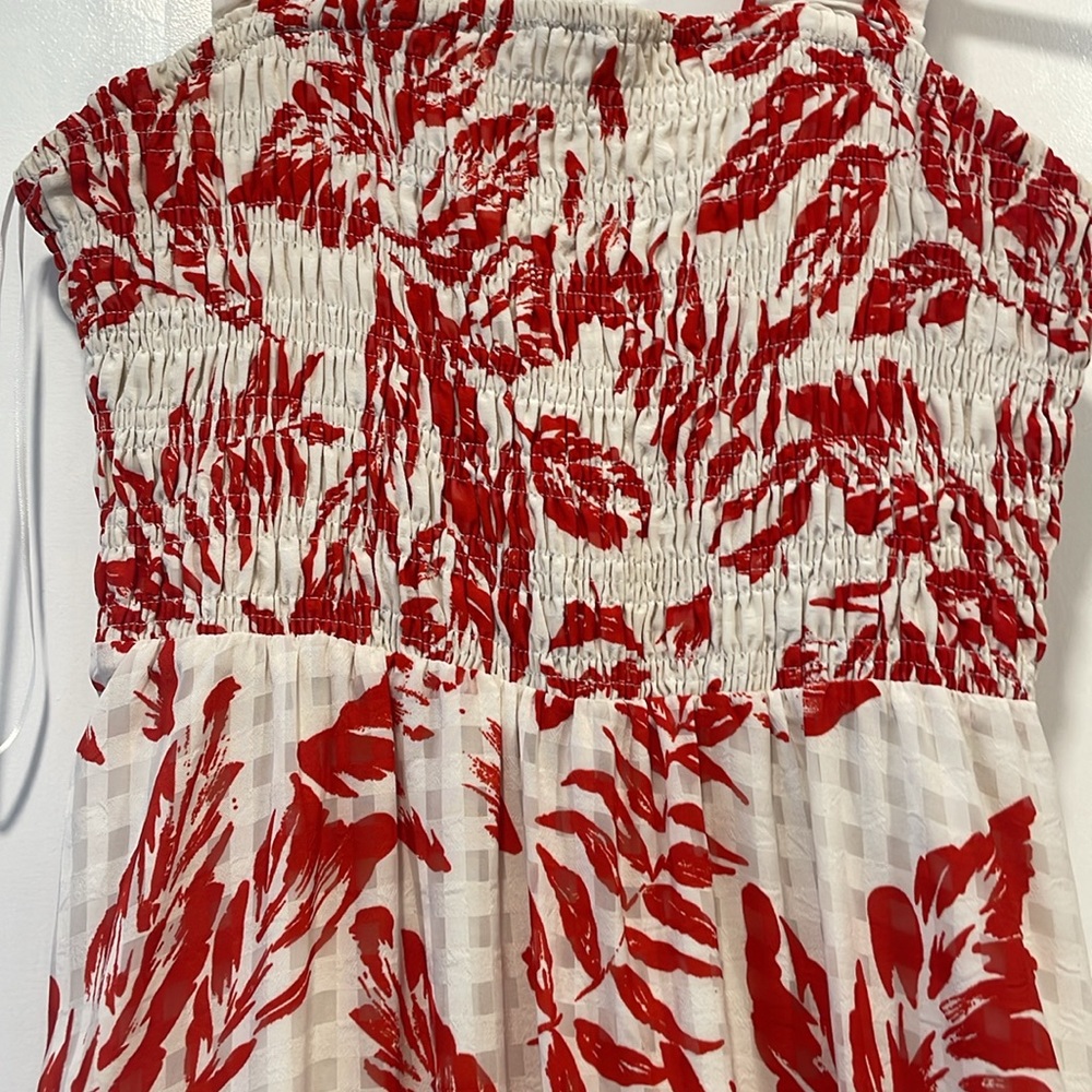 Dress - Picture 2 of 5